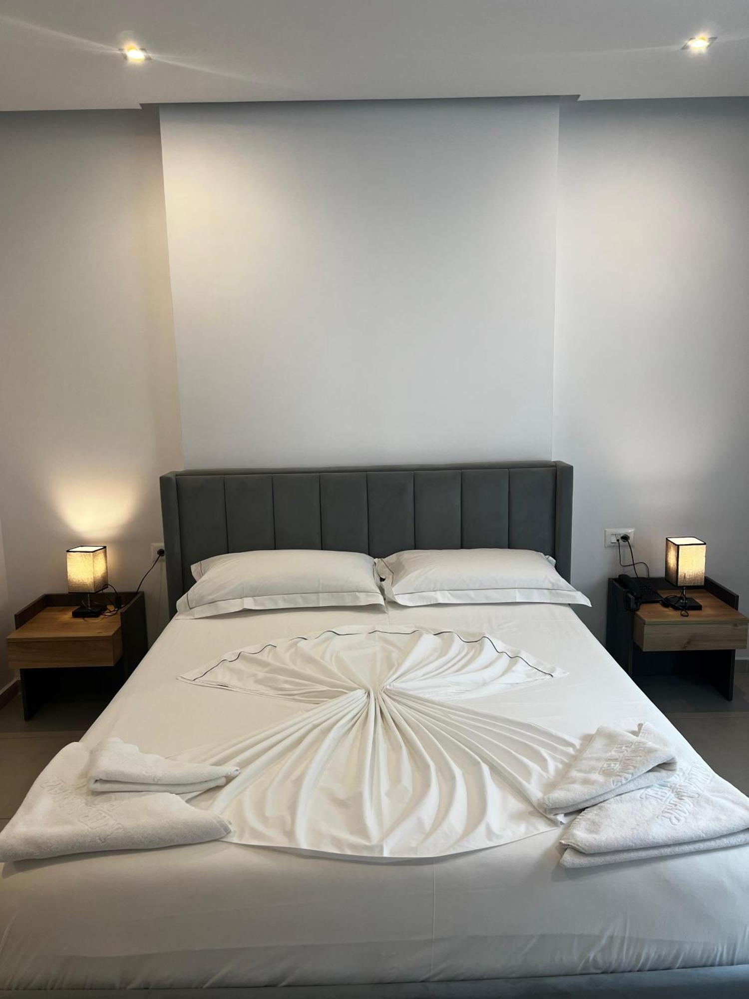 Miramar 4* Shëngjin
